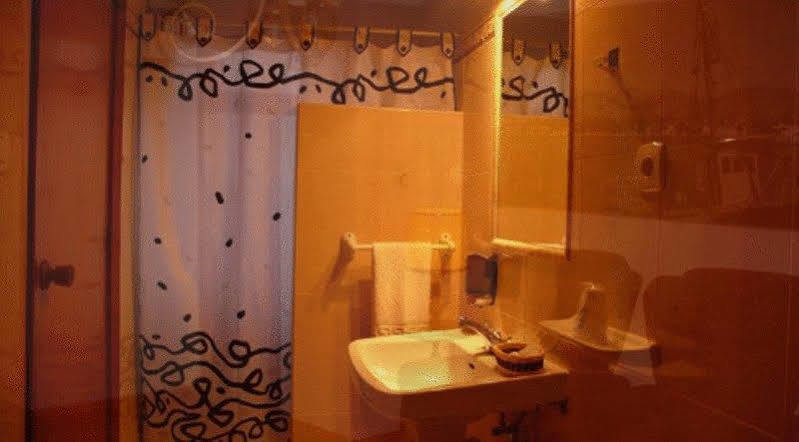 Hostal Cabrera Motril Kültér fotó